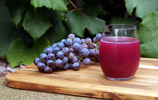 Не вином и настойками едиными: самые интересные рецепты из кислого домашнего винограда