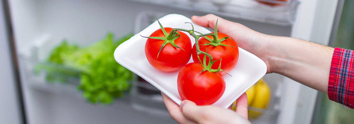 Как хранить помидоры в холодильнике. Хранение томатов. Надеждин помидор хранилище. 2…………….Tomatoes are there in the Fridge?.